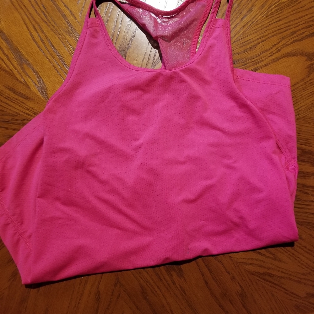 Pink athletic top light weight